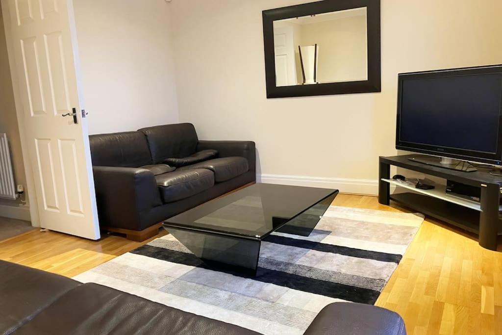Central Chester Bedrooms Екстер'єр фото